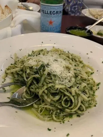 Linguini con pesto