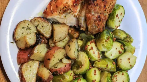 1/4 Chicken & 2 Sides