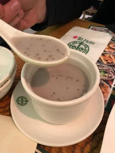 SWEET TARO CREAM WITH COCONUT AND SAGO