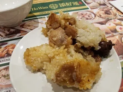 STEAMED RICE WITH PORK SPARE RIB AND CHICKEN FEET