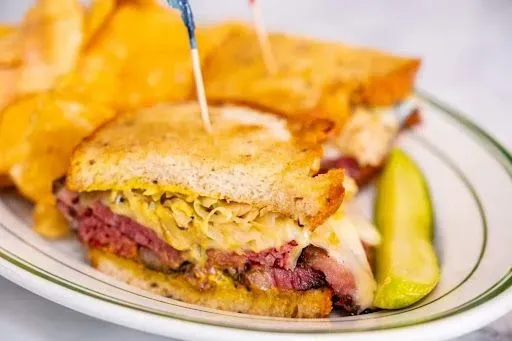 Brunch Pastrami & Swiss