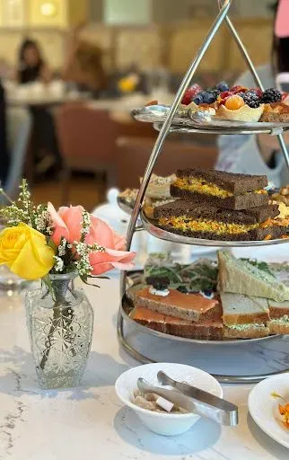 TRADITIONAL TEA SERVICE