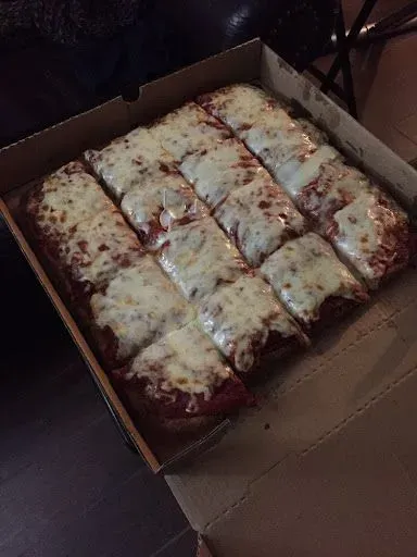 Cheese & Tomato Sicilian Pizza