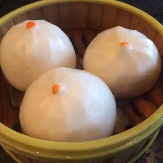 Golden Egg Yolk Lava Bao 黃金流沙包 (3)