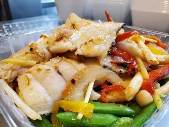 Sautéed Chilean Sea Bass with XO Sauce XO醬智利銀鱈魚柳