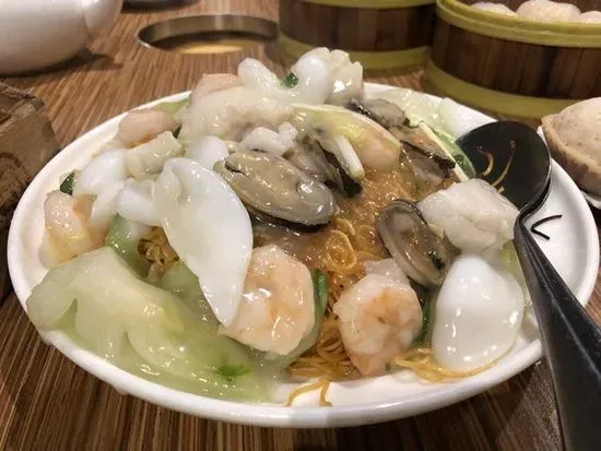 Seafood Pan-Fried Crisp Noodles (H.K. Style) 海鮮兩面黃