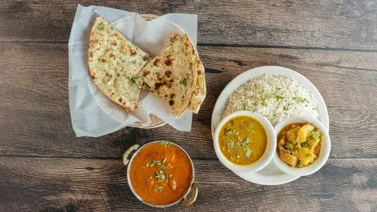 Butter Chicken Dinner includes (Vegetable, Dal, Rice & Naan )