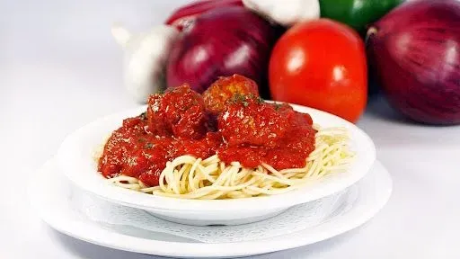 SPAGHETTI AND MEATBALLS