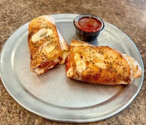 Pepperoni Boli Slice