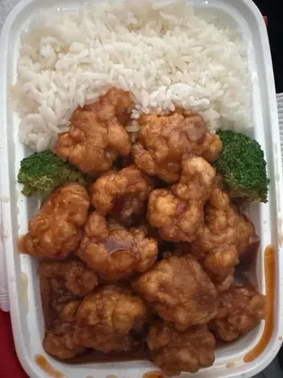 D13 General Tso's Chicken (Dinner Sp.)