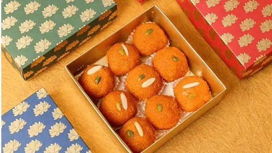 MIX INDIAN  SWEET BOX (SMALL)