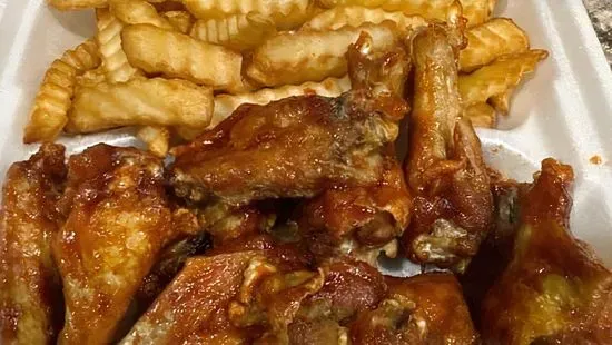 C2. 10 pc wings Combo with Fries