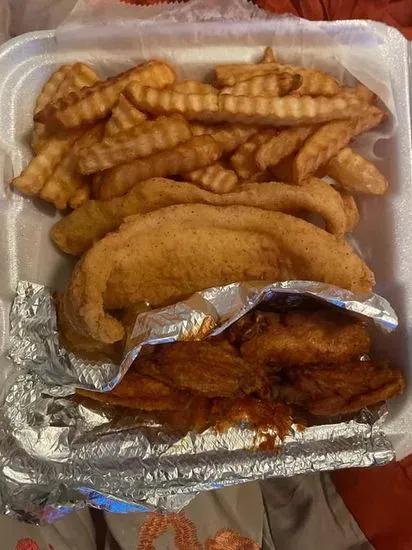 C5. 5 pc wings with 2 Piece Catfish Combo