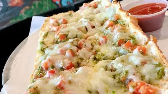 Pesto Moon Cheesy Bread