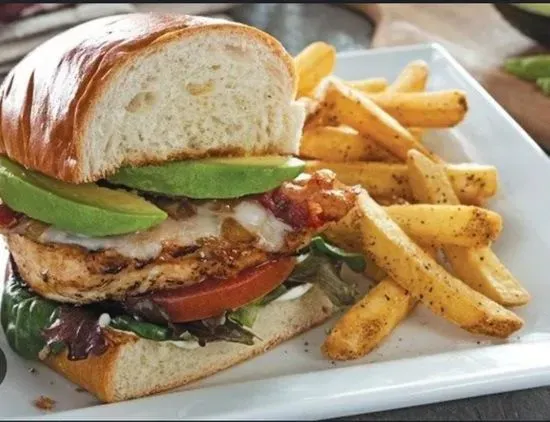 T&C’S FAMOUS CHICKEN SANDWHICH