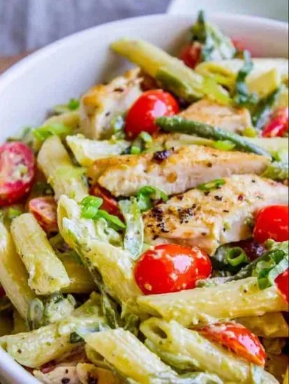 Pesto Chicken Pasta (penne pasta)