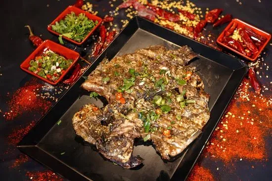 Garlic Grilled Fish 蒜香烤鱼