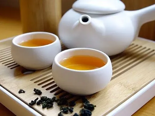 Tea/Hot Water Service Per Guest 茗茶每位$1.50