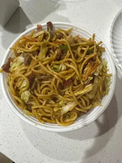 16. Chicken, Pork or Vegetable Lo Mein