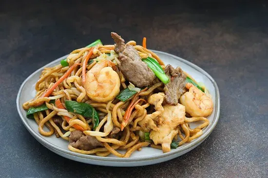 A2. Chow Mein 炒面