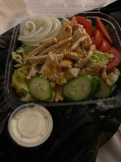 Fresh Salad with Grilled Chicken