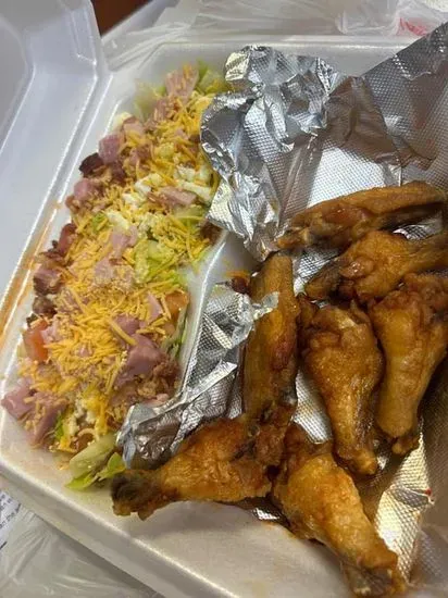 6 Wings with Salad