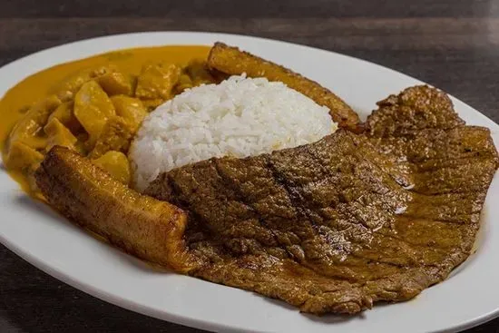 Guatita con Carne o Pechuga Asada