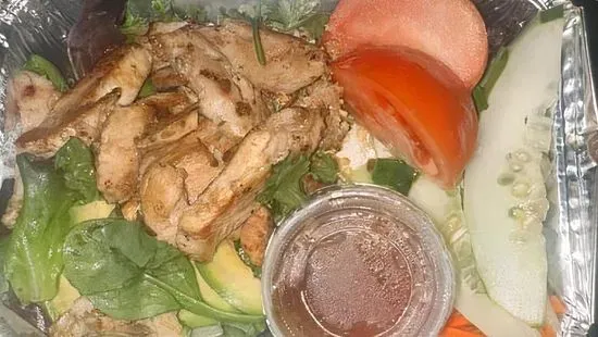 Salad Chicken W.fish Vinny