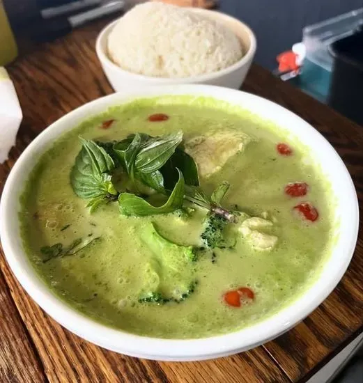 Green Curry Chicken