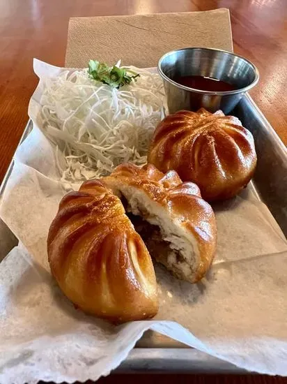 Golden Pork Bao (2 pieces)