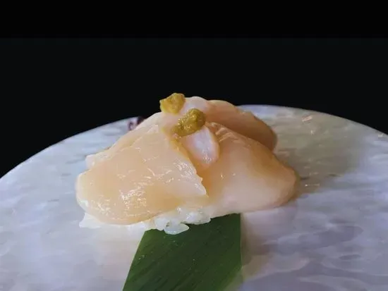 Nigiri Scallop