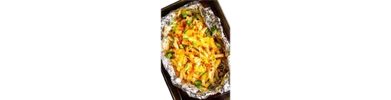 Loaded fries  ( fries & cheese & jalapeño & Chicken)