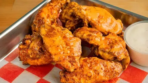 Spicy Garlic Parm Wings