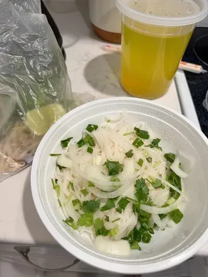 Pho Banh Nuoc (Noodle and Broth only)