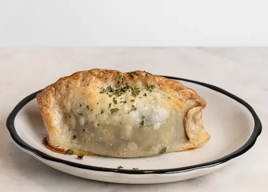 Spinach & Mozzarella Gourmet Empanada