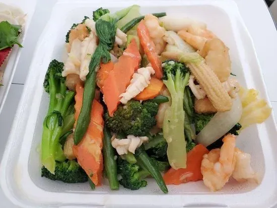 41. Seafood & Vegetable Stir-Fry