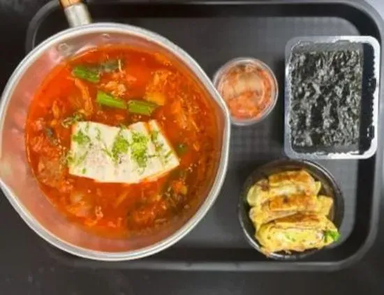 Kimchi Jjigae(pork)