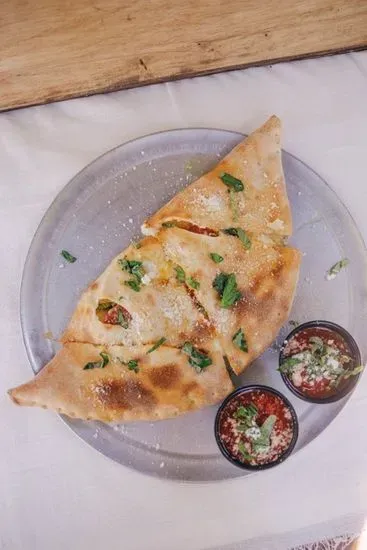 Lunch Con Carne Calzone