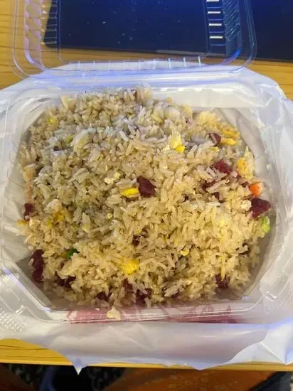 腊肠炒饭/ Chinese Sausage Fried Rice