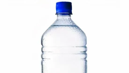 Bottled Water / Botella De Agua