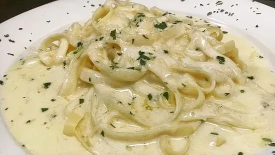 Fettuccine Alfredo