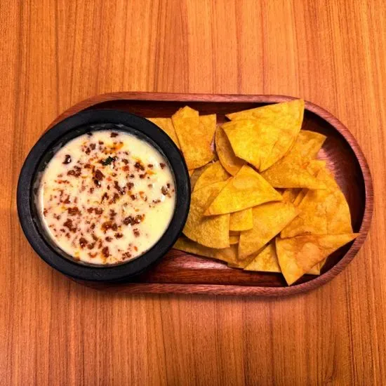 Chorizo Dip & Chips