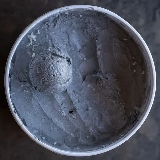 Black Sesame + Toasted Coconut (v+gf) - Pint