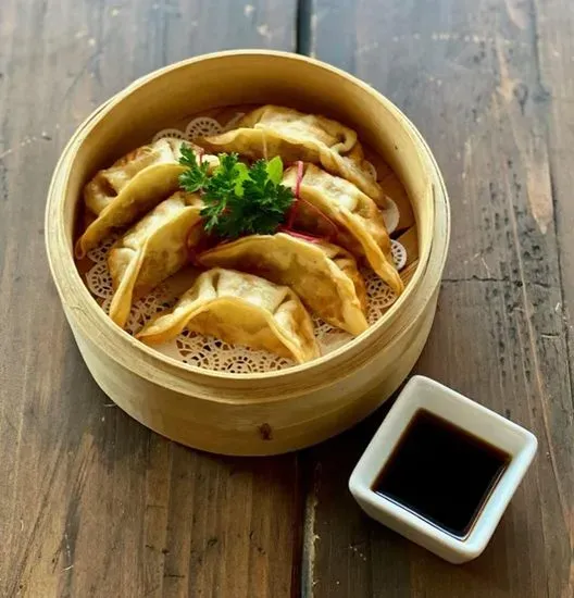 Chicken Gyoza (6pcs)