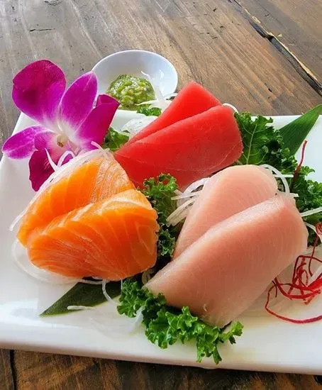 Sashimi Sampler (6pcs)