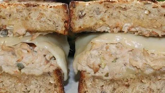 Tuna Melt (1)