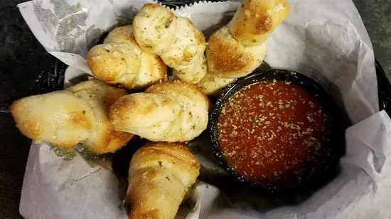 Garlic Knots (6)