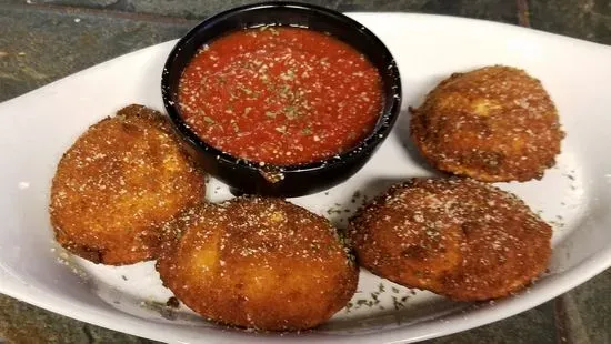 Fried Ravioli (4)