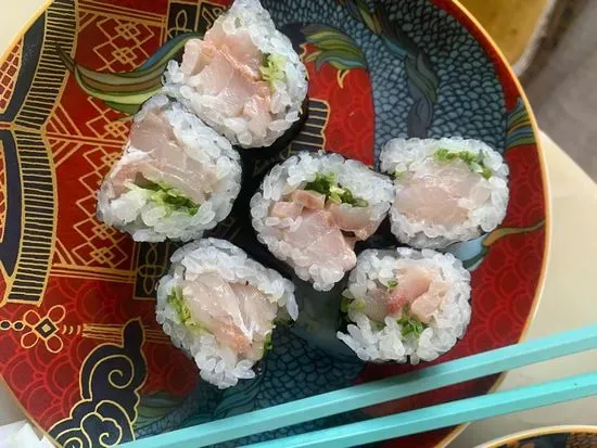 Yellowtail Scallion Cut Roll