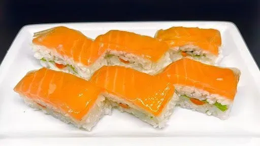 Box Sushi - Salmon